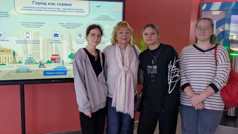 13.10 2026 студенты групп Ю 21,22,23,24,25,26, ЮПР 32,33 ознакомились с цифровыми технологиями, применяемыми в Москве, на площадке ВДНХ в павильоне « Умный город»